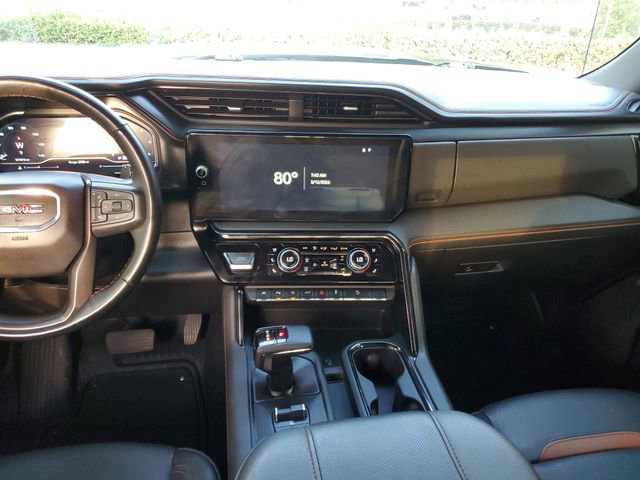 Used 2024 GMC Sierra 1500 AT4 w/ Technology Package AWD/4WD image 14