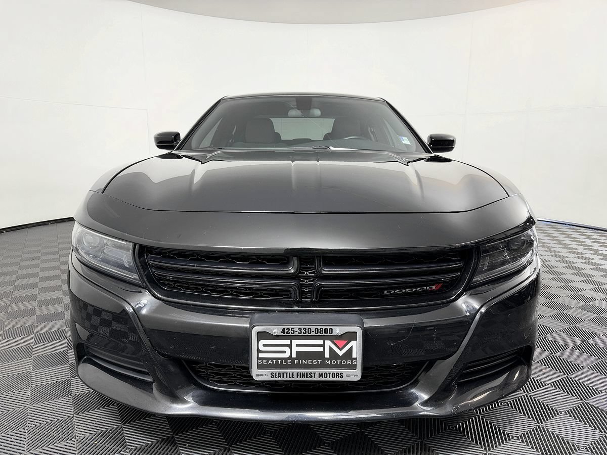 Used 2023 Dodge Charger SXT RWD image 4