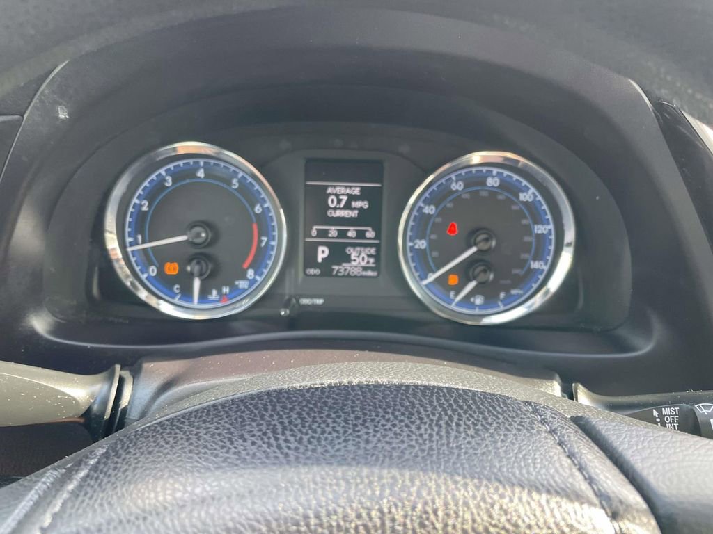 Used 2017 Toyota Corolla LE image 31