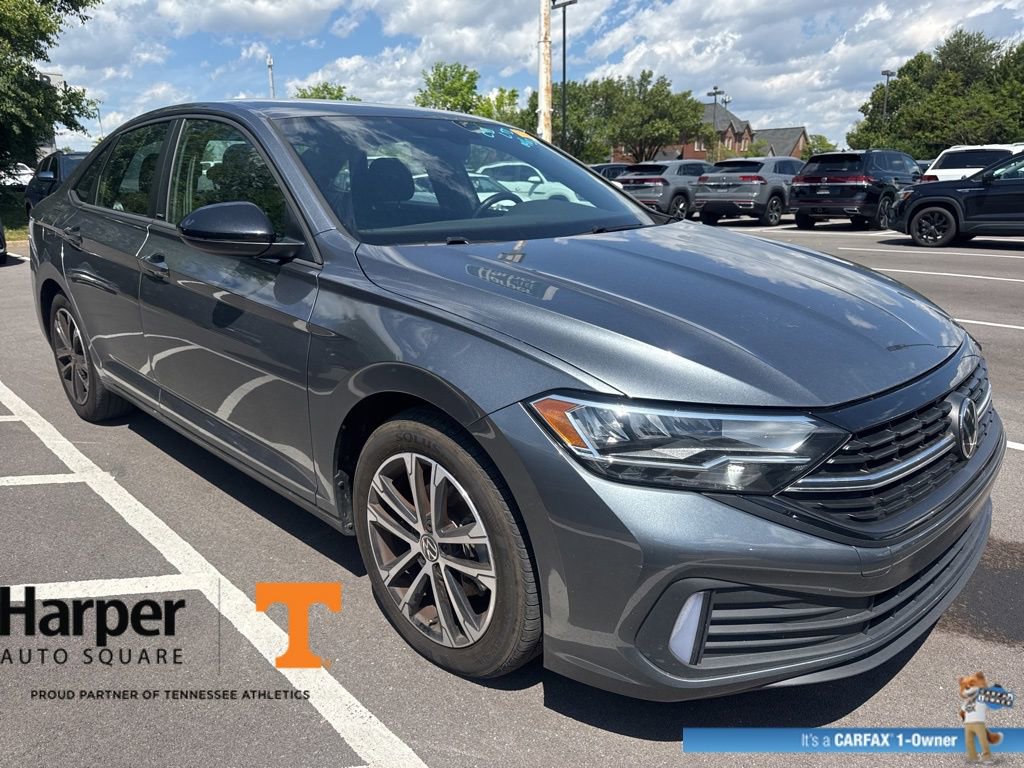 Used 2024 Volkswagen Jetta Sport image 6