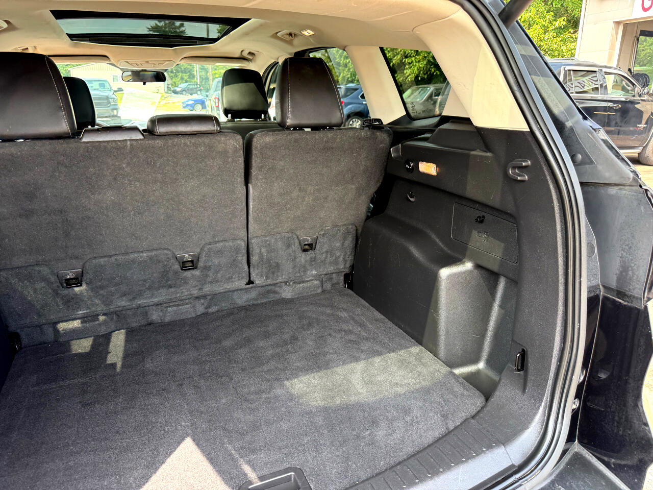 Used 2019 Ford Escape SEL image 49