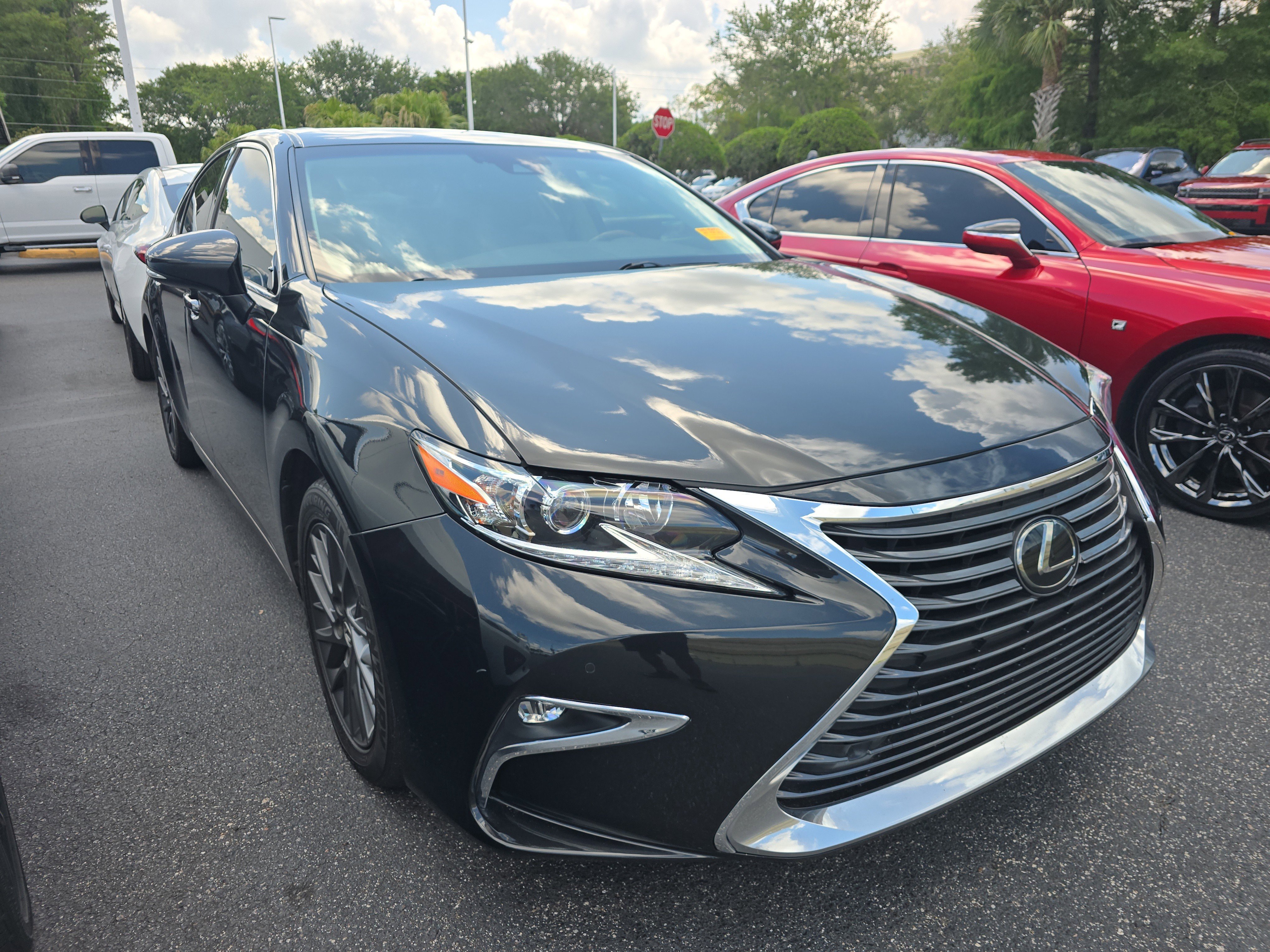 Used 2018 Lexus ES 350 w/ Premier Package FWD image 1