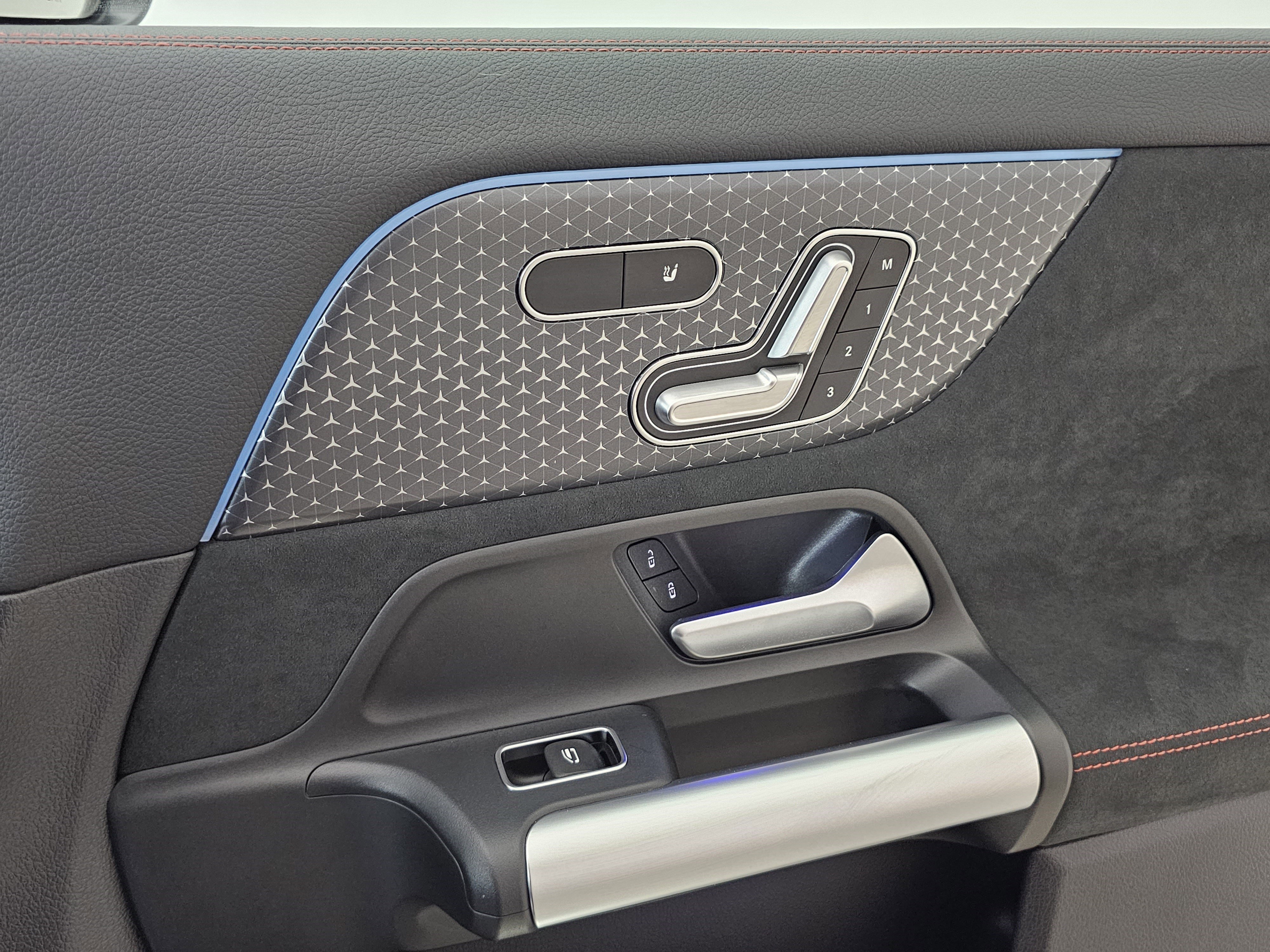 Certified 2025 Mercedes-Benz GLA 35 AMG 4MATIC image 21