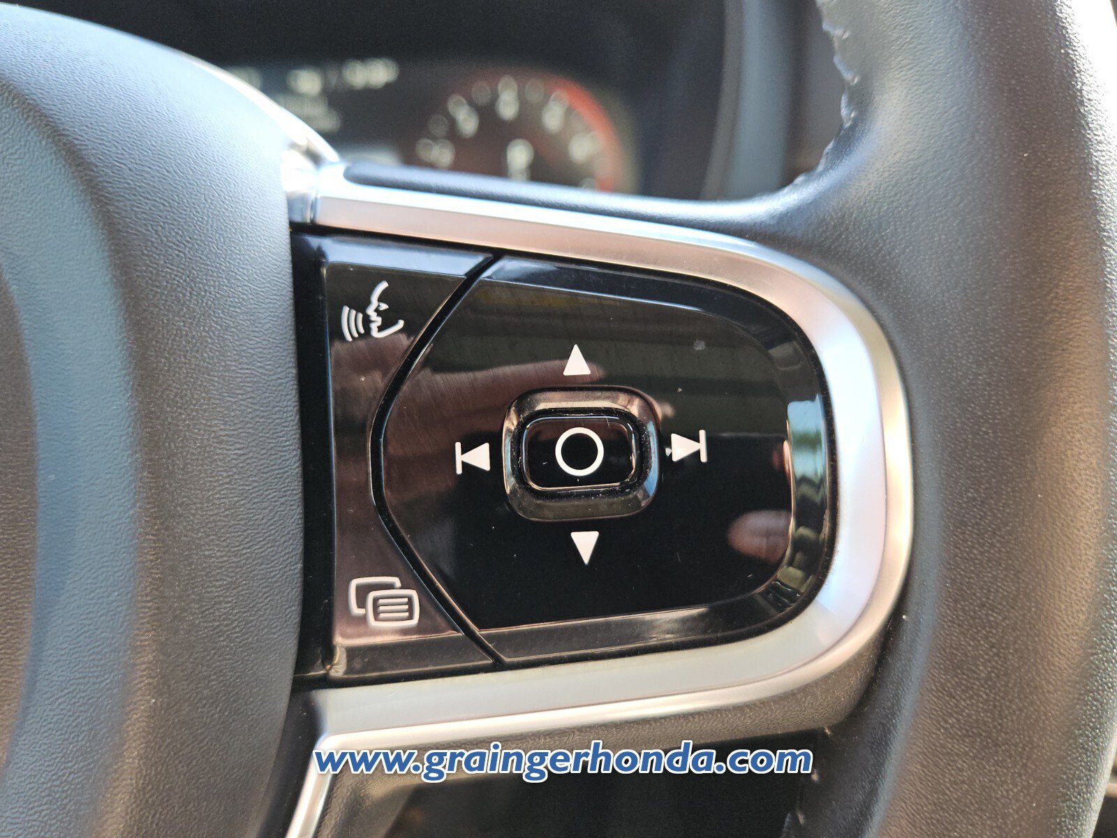 Used 2019 Volvo XC60 T6 Inscription w/ Protection Package Premier AWD/4WD image 20