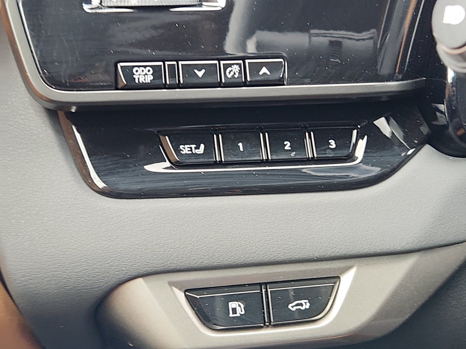Used 2023 Lexus RX 350 Premium Plus w/ Cold Area Package AWD/4WD image 25