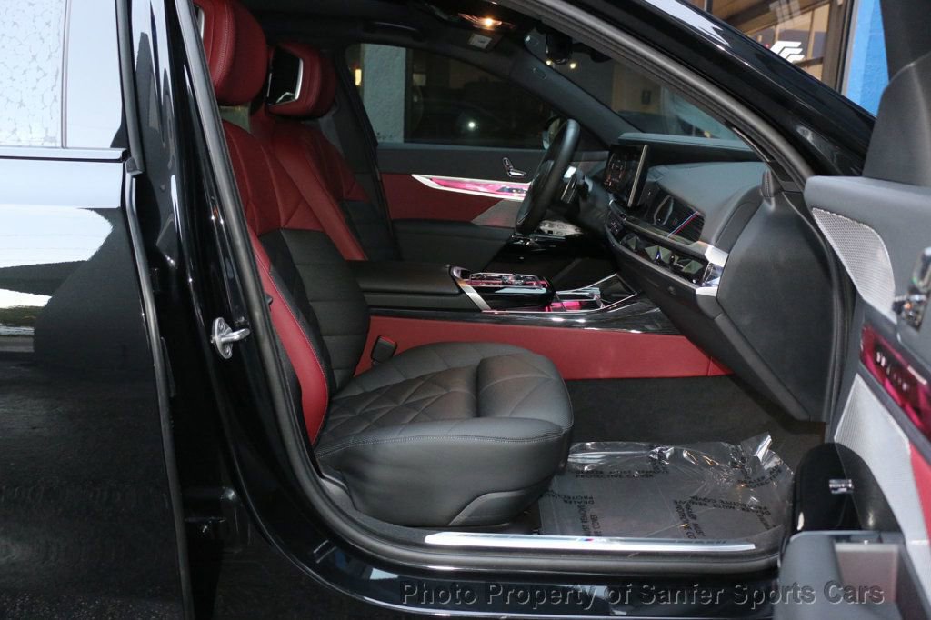 Used 2023 BMW 740i w/ Parking Assistance Package image 27