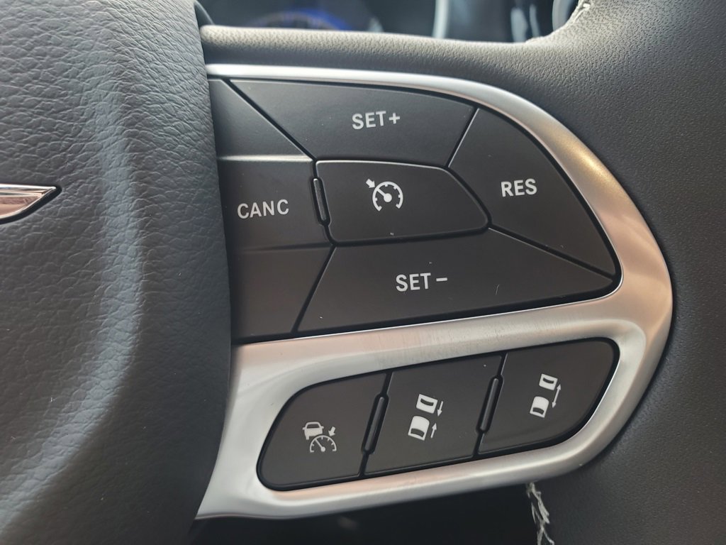 New 2026 Chrysler Pacifica Select image 37