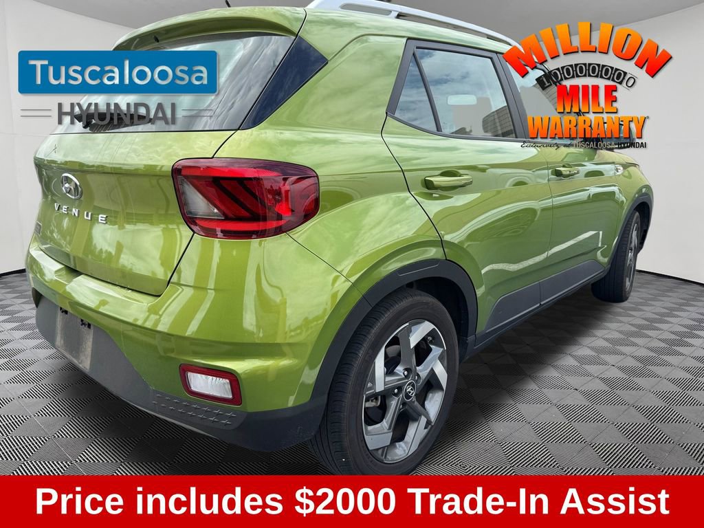 Used 2024 Hyundai Venue SEL image 4