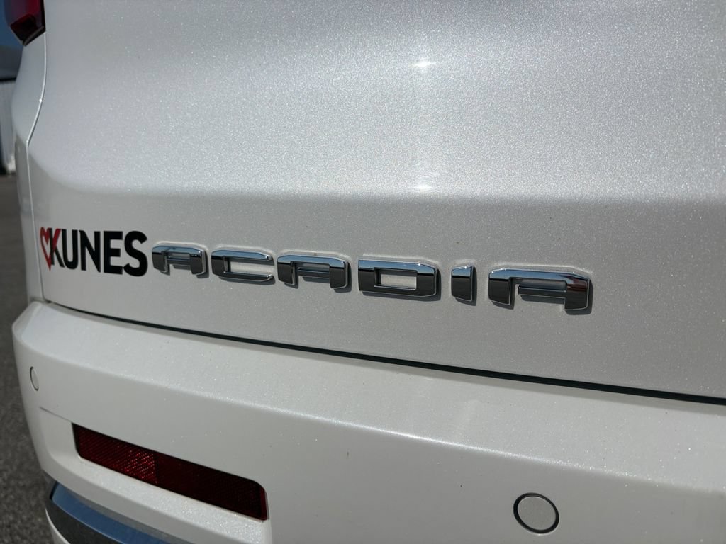 Used 2023 GMC Acadia Denali w/ Denali Ultimate Package AWD/4WD image 48