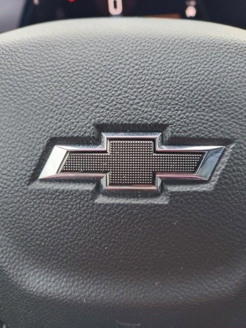 Used 2025 Chevrolet Trax RS w/ Driver Confidence Package image 3