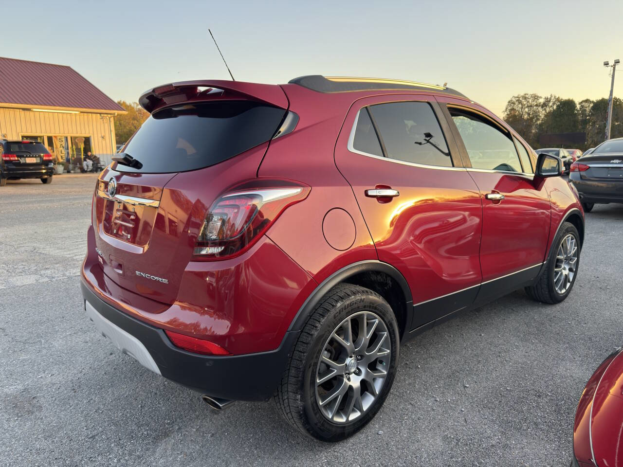 Used 2018 Buick Encore Sport Touring FWD image 5