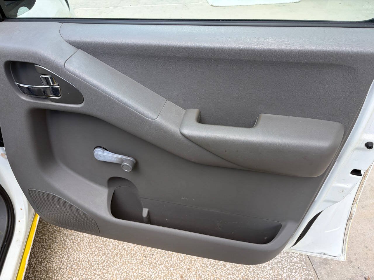 Used 2015 Nissan Frontier SV RWD image 13
