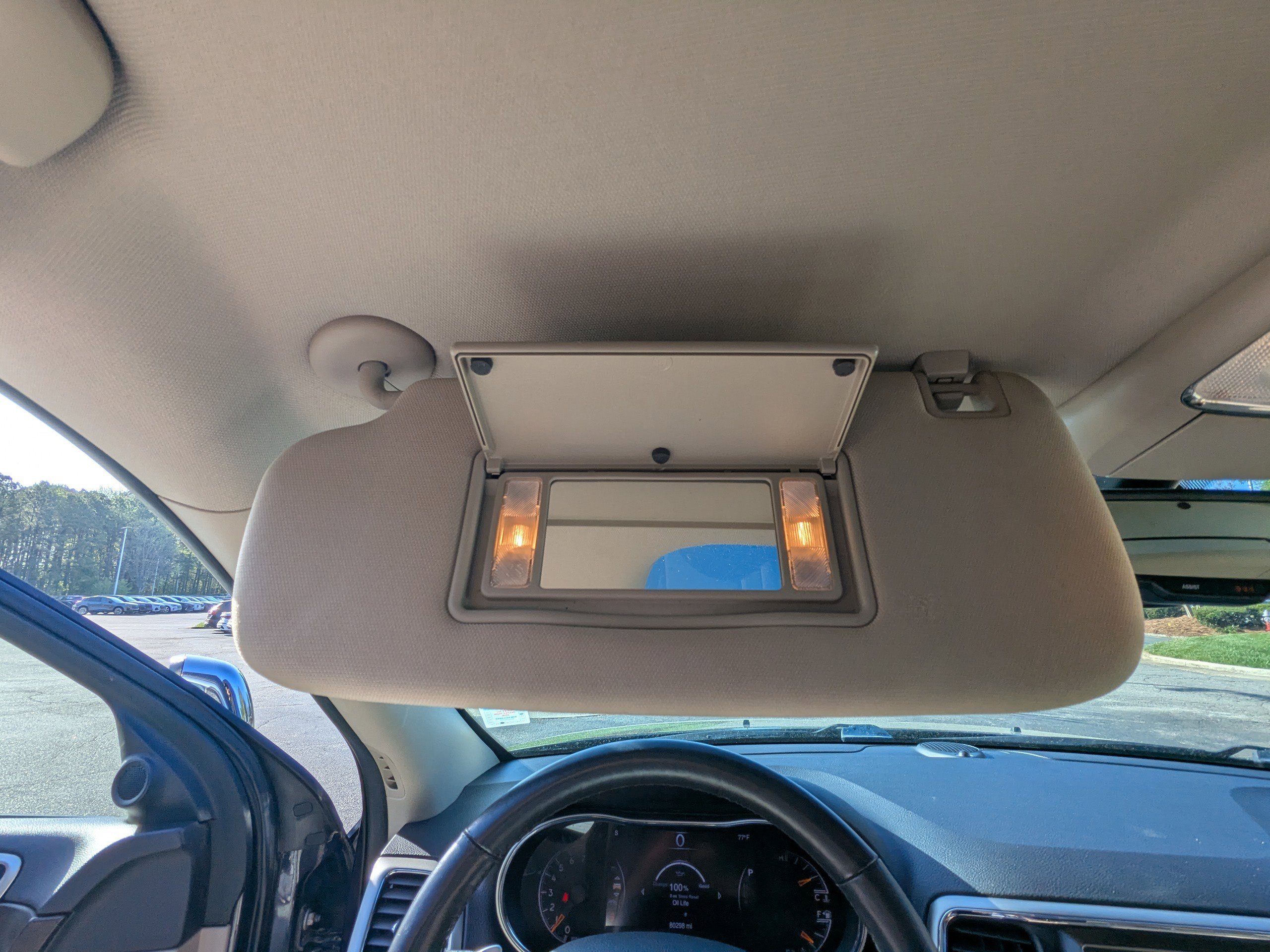 Used 2015 Jeep Grand Cherokee Limited w/ Luxury Group II image 31