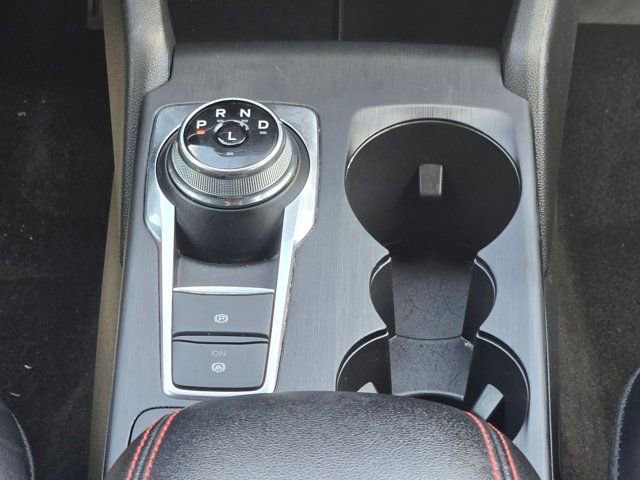 Used 2025 Ford Escape ST-Line FWD image 17