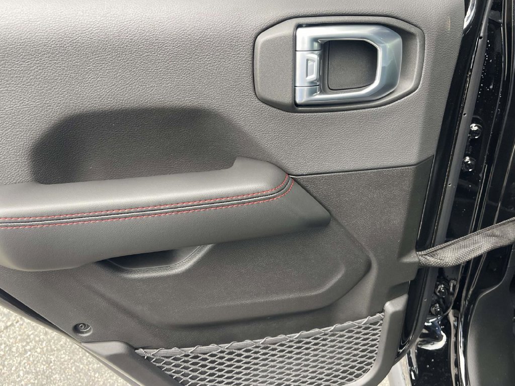 New 2027 Jeep Wrangler Unlimited Rubicon AWD/4WD image 20