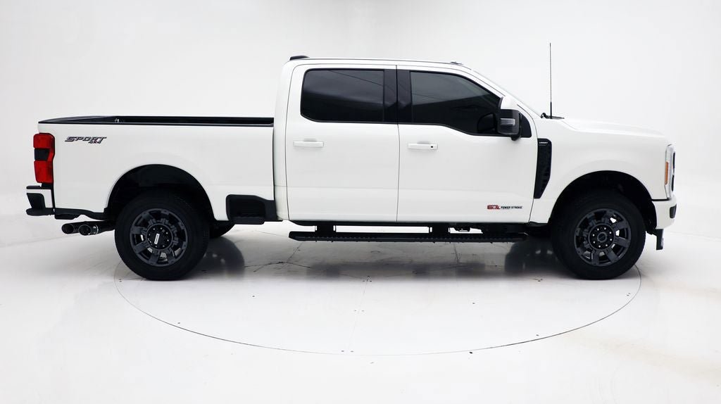 Used 2023 Ford F250 Lariat w/ Lariat Ultimate Package AWD/4WD image 3