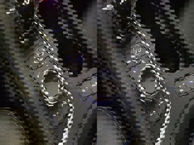 Certified 2023 Cadillac XT5 Luxury image 31