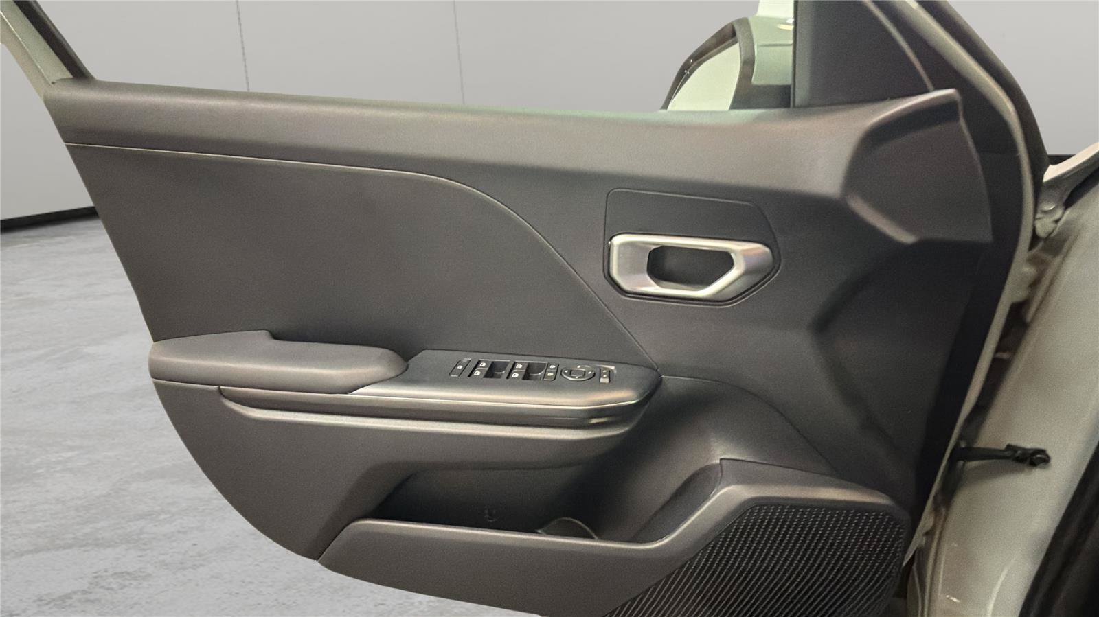 New 2026 Kia K4 FWD image 23