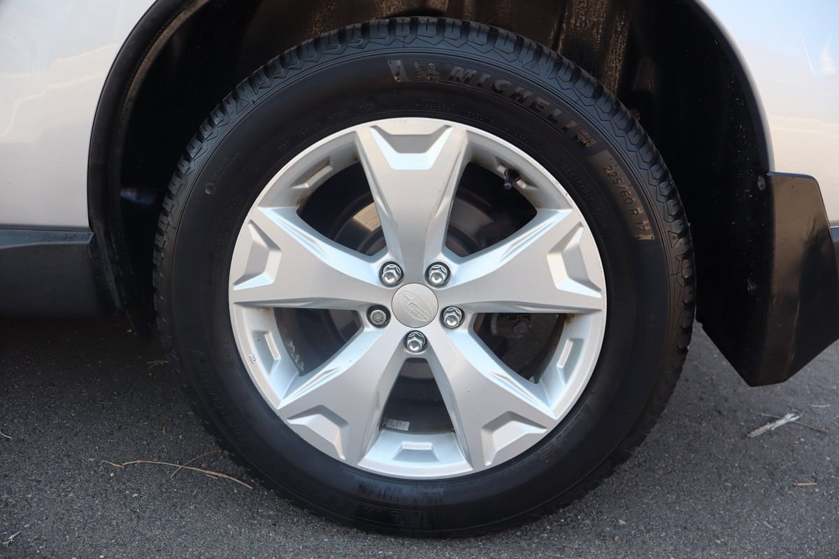 Used 2015 Subaru Forester 2.5i Limited AWD/4WD image 44