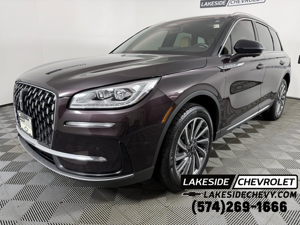 Used 2023 Lincoln Corsair Reserve w/ Equipment Group 201A image 1