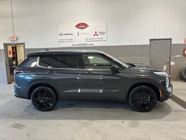 New 2026 Mitsubishi Outlander LE AWD/4WD image 2