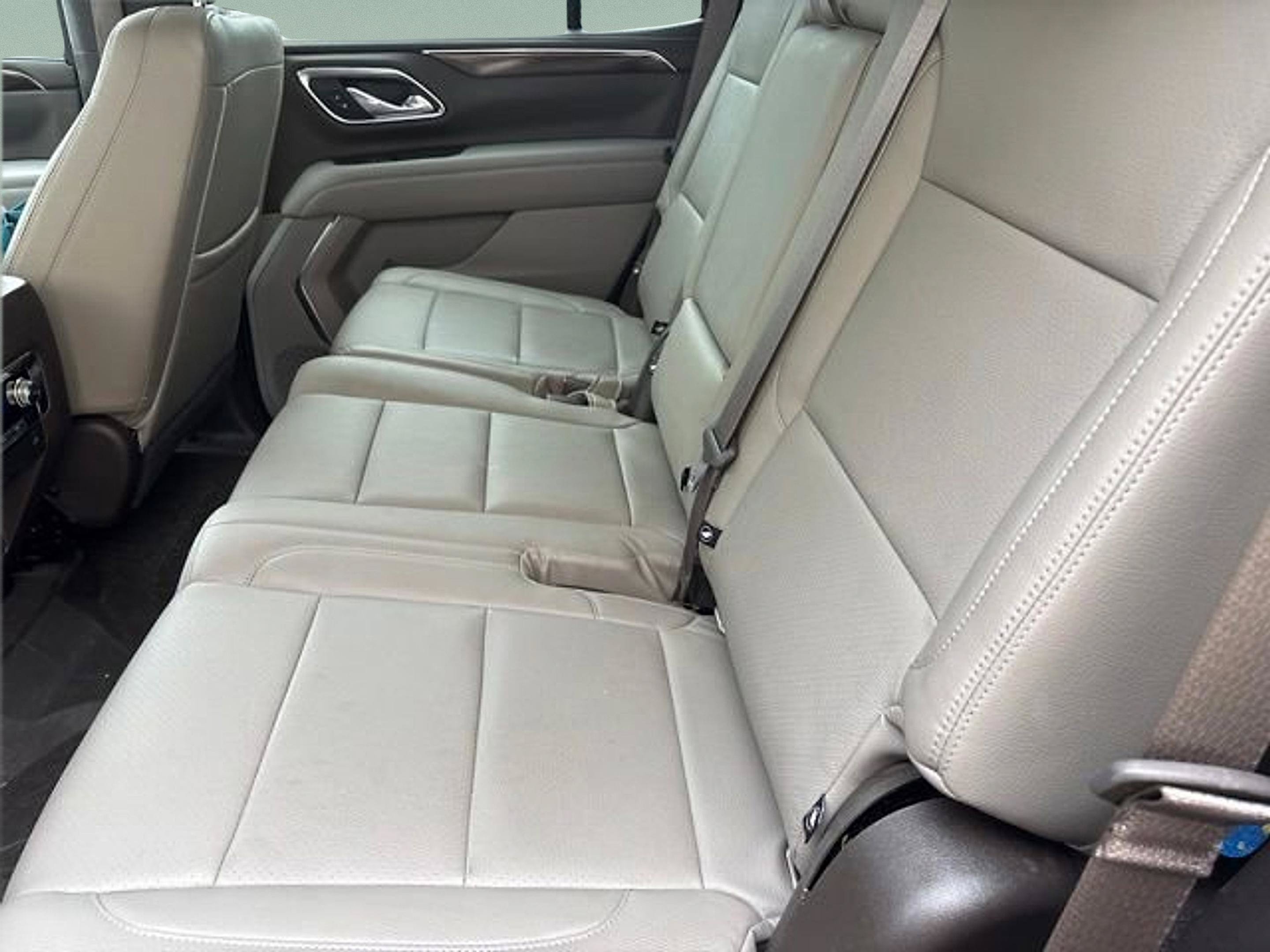 Used 2022 GMC Yukon SLE AWD/4WD image 7