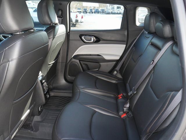 Used 2024 Jeep Compass Limited image 23