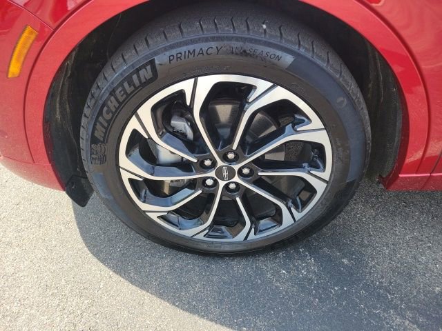 Certified 2024 Lincoln Nautilus Reserve w/ Equipment Group 202A AWD/4WD image 16