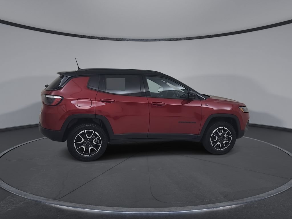 Certified 2026 Jeep Compass Trailhawk AWD/4WD image 18