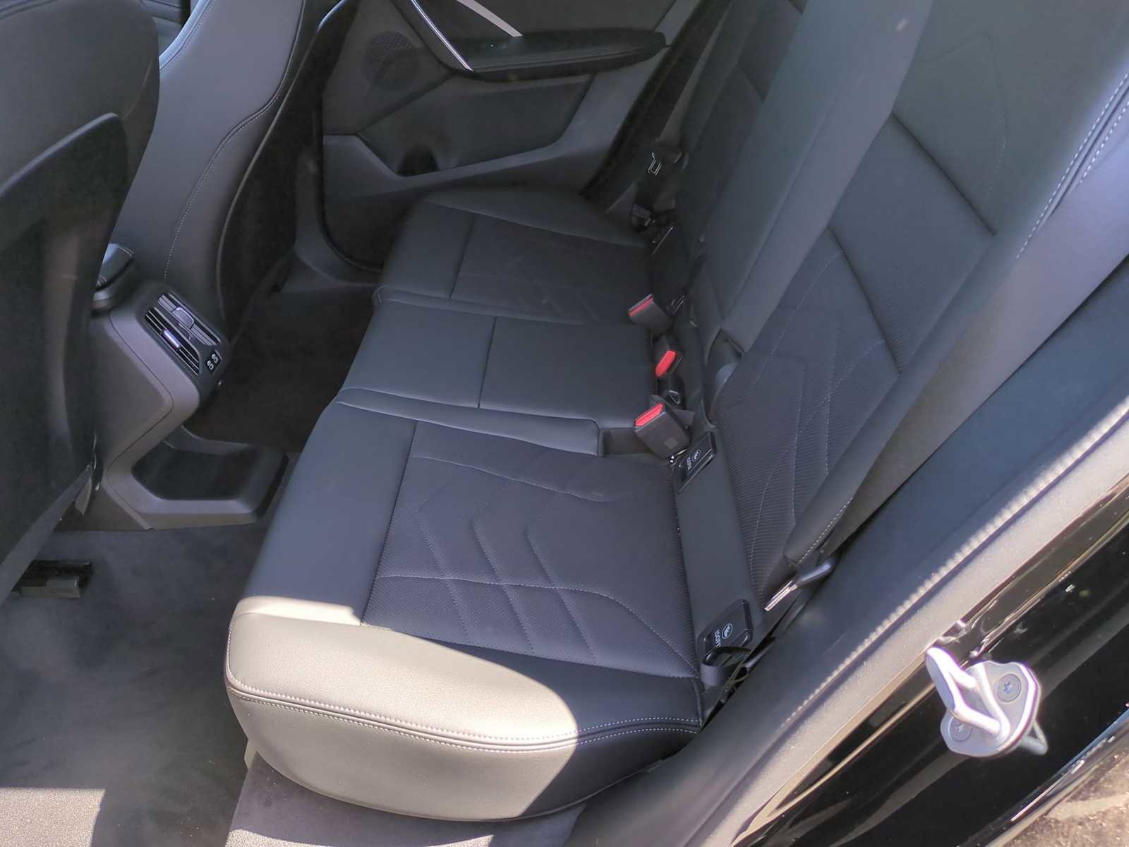 Used 2025 BMW X2 xDrive28i w/ Convenience Package image 20