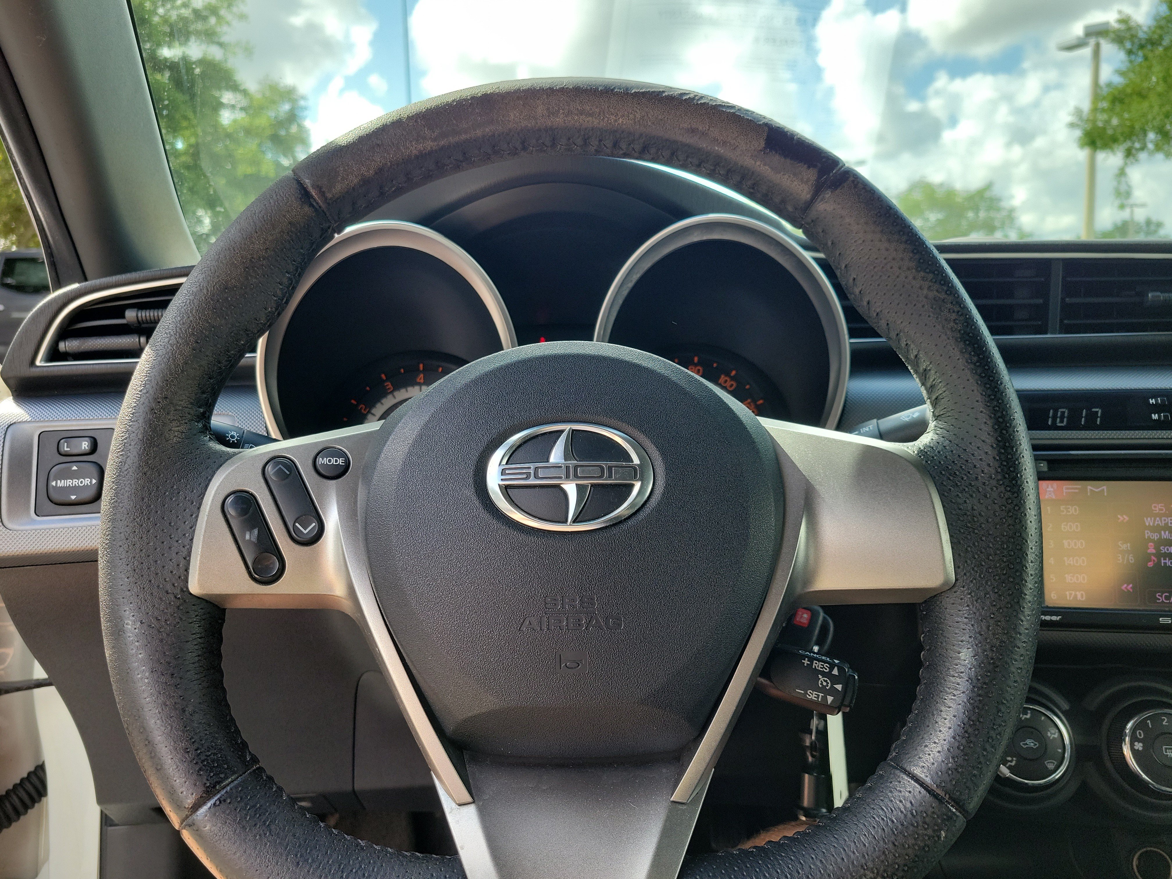 Used 2015 Scion tC FWD image 16