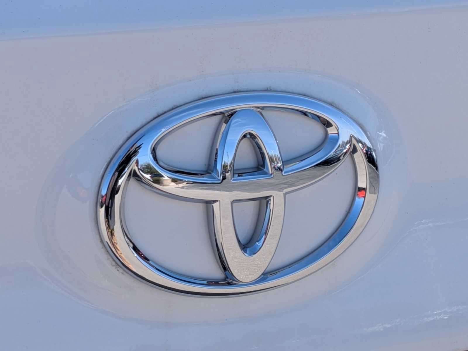 Used 2015 Toyota Camry LE FWD image 12