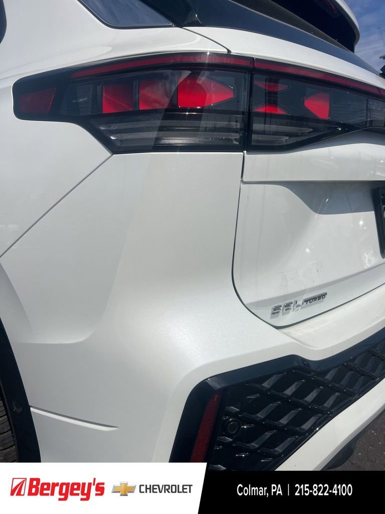 Used 2026 Volkswagen Tiguan SEL R-Line image 18