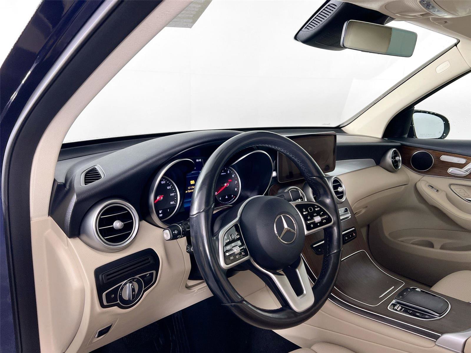 Used 2022 Mercedes-Benz GLC 300 4MATIC image 10