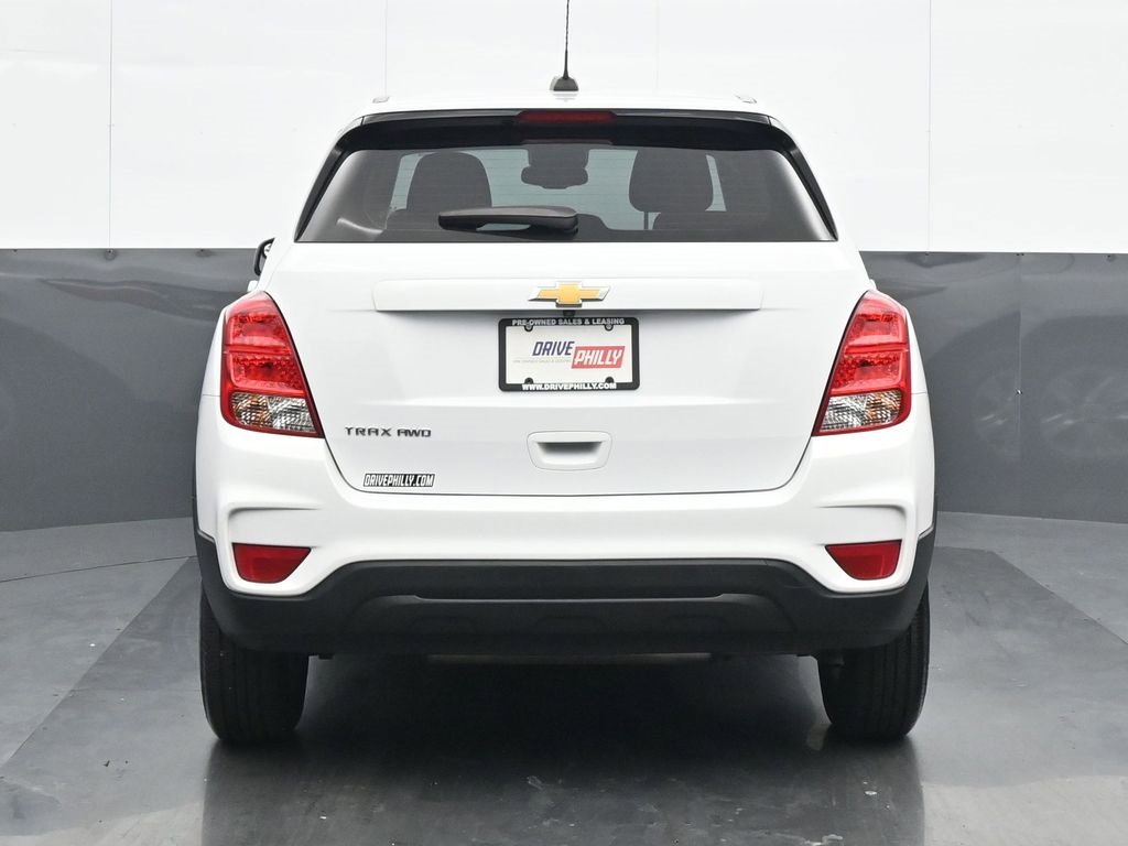Used 2021 Chevrolet Trax LS w/ LPO, Cargo Package image 5