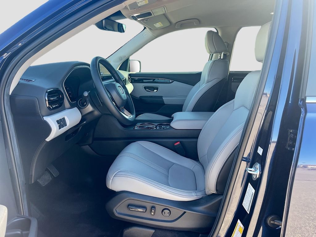 Used 2025 Honda Pilot EX-L image 21