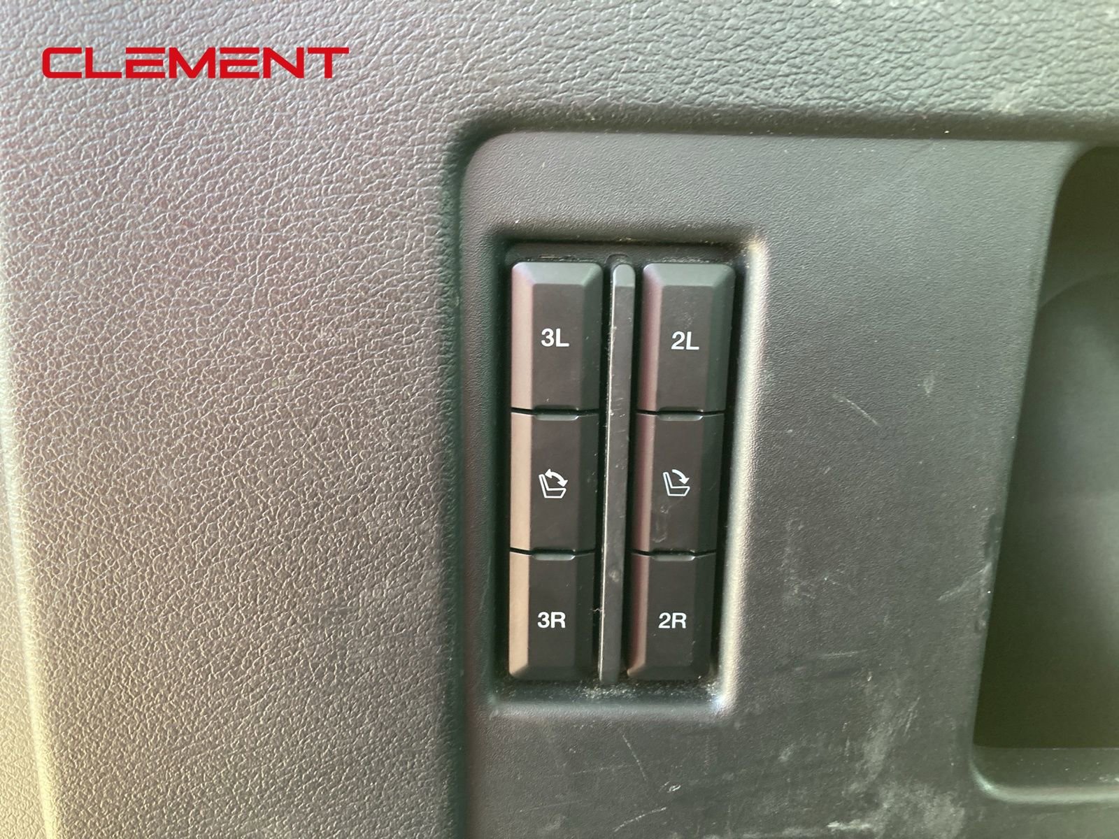 Used 2024 Ford Expedition Limited image 56