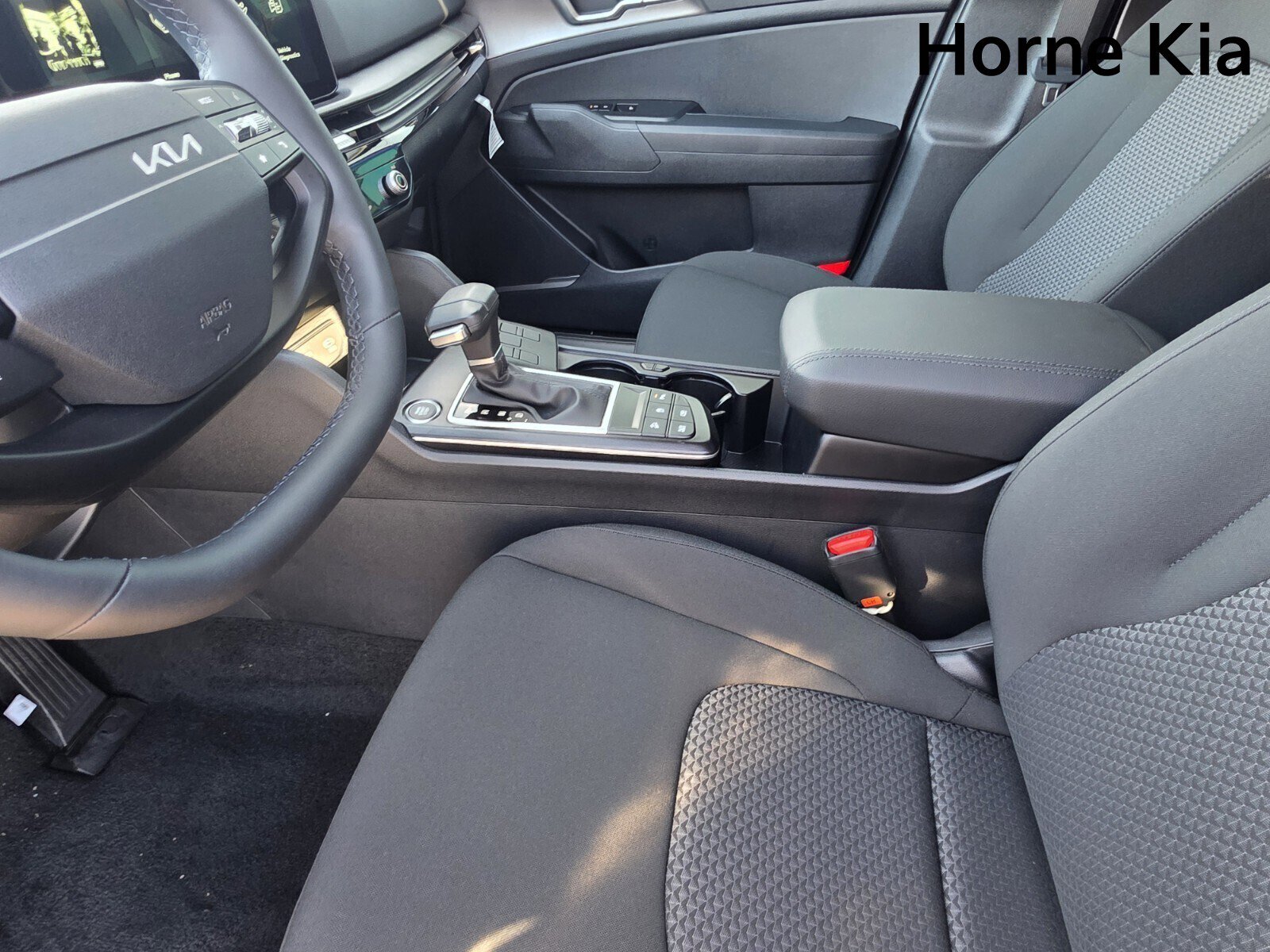 New 2026 Kia Sportage LX image 11