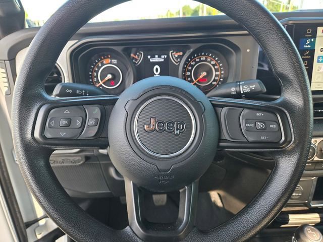 Used 2024 Jeep Wrangler Sport AWD/4WD image 23