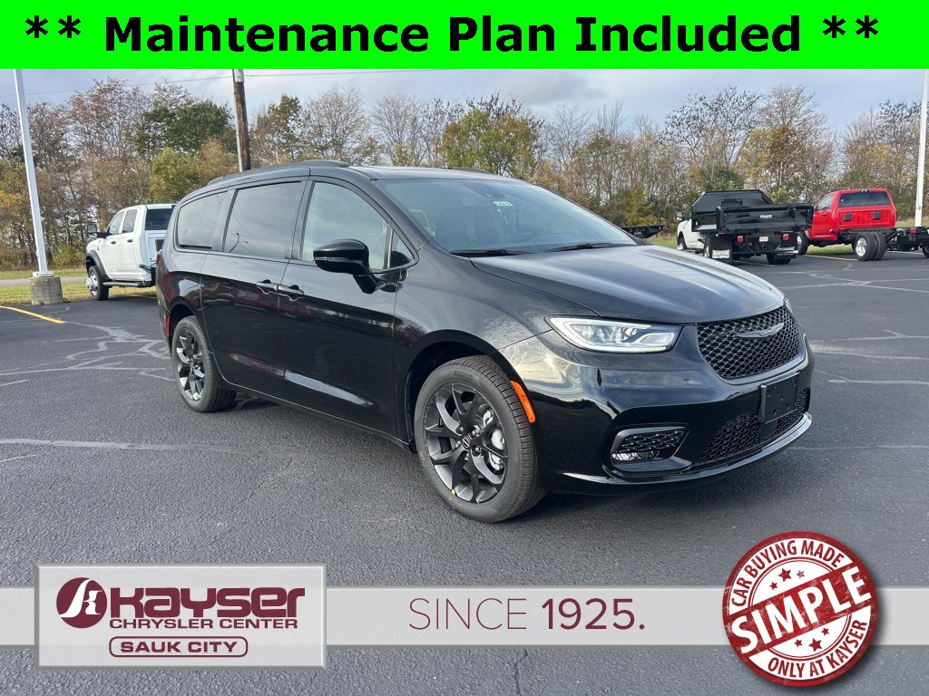 New 2026 Chrysler Pacifica Limited