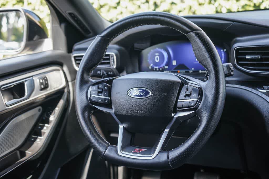 Used 2022 Ford Explorer ST w/ Equipment Group 401A AWD/4WD image 13