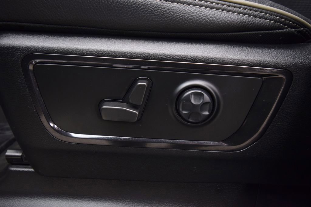 Used 2023 RAM 1500 Limited image 28