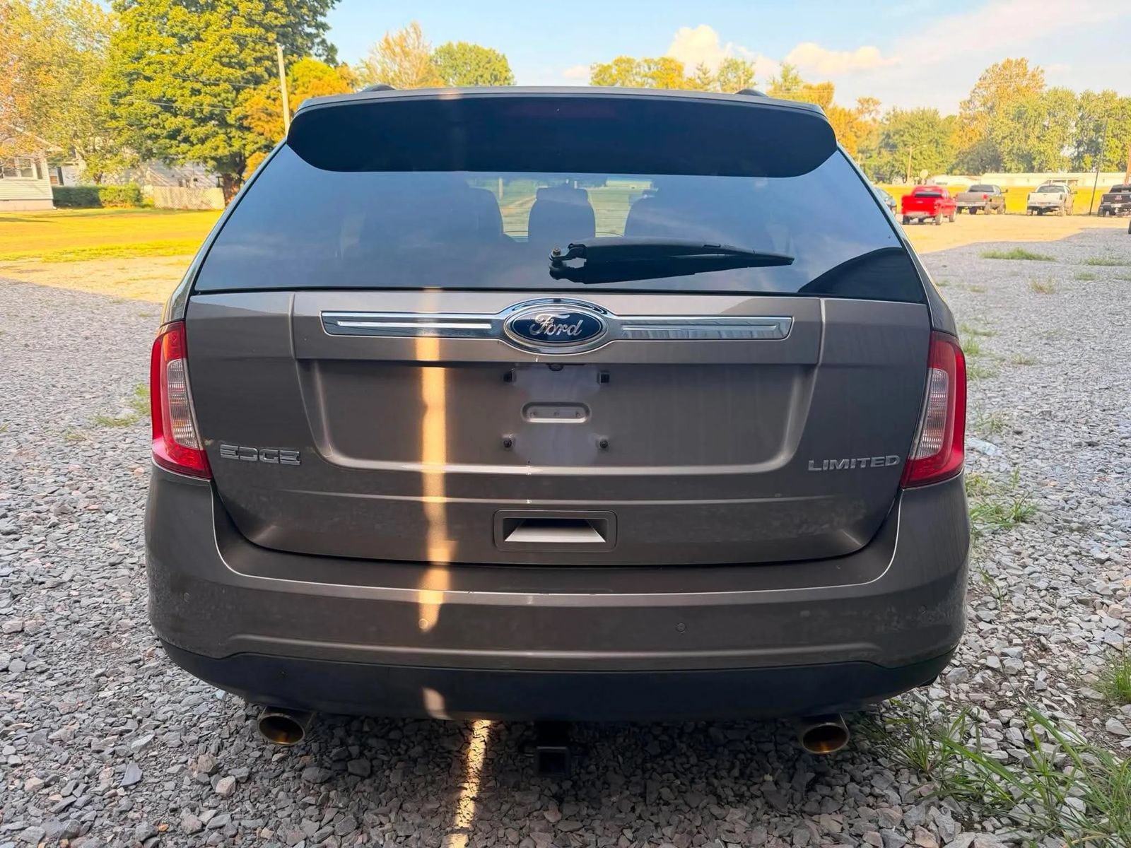 Used 2013 Ford Edge Limited w/ Driver Entry Pkg FWD image 6