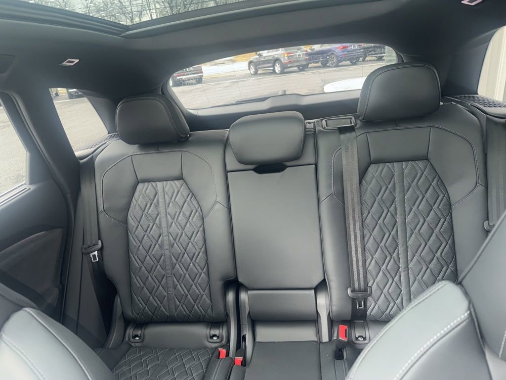 New 2026 Audi SQ5 Premium Plus image 27