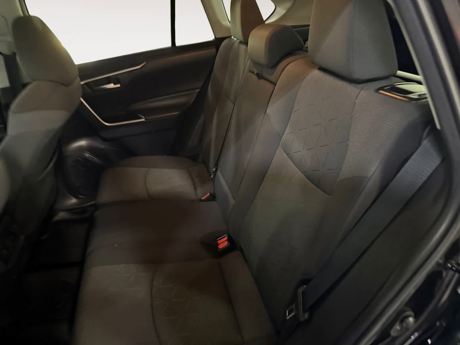 Used 2021 Toyota RAV4 XLE AWD/4WD image 20