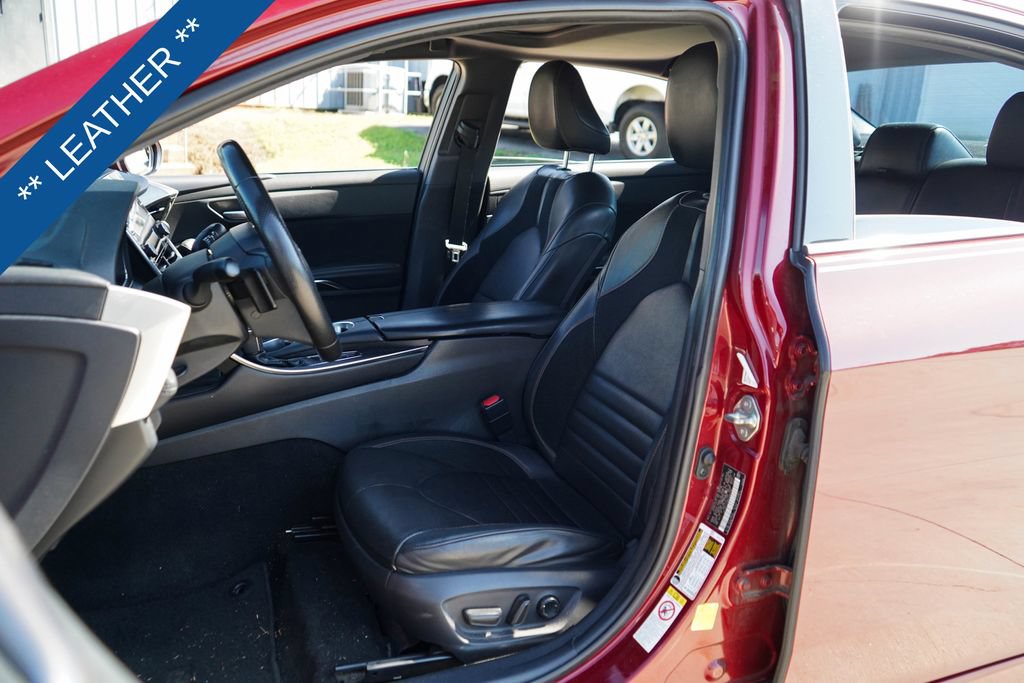 Used 2019 Toyota Avalon XSE FWD image 7