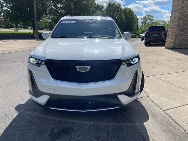Used 2025 Cadillac XT6 Sport w/ Technology Package AWD/4WD image 8