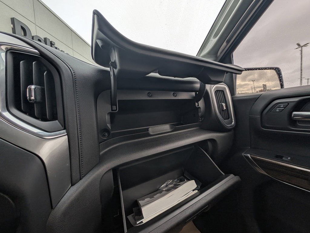 Used 2019 Chevrolet Silverado 1500 LT w/ All-Star Edition image 32