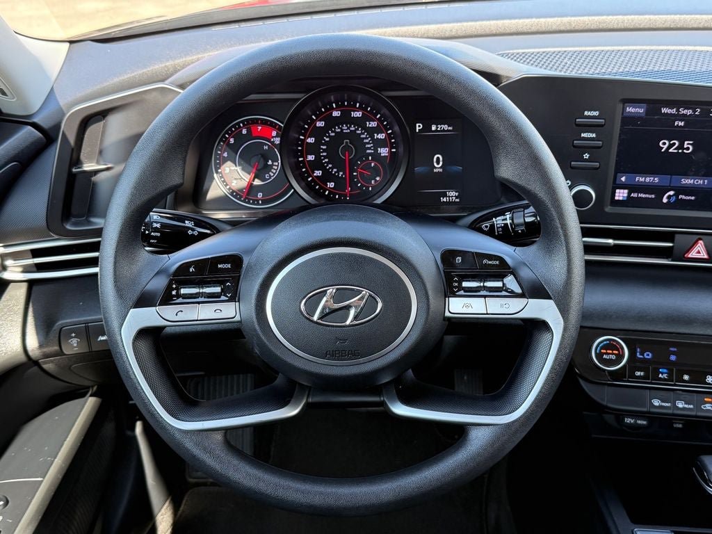 Used 2022 Hyundai Elantra SEL FWD image 20