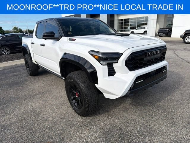 Used 2024 Toyota Tacoma TRD Pro AWD/4WD image 3